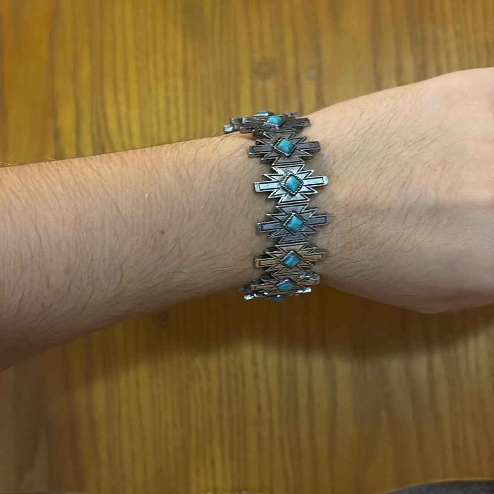 Aztec styled bracelet - Picture 2 of 2